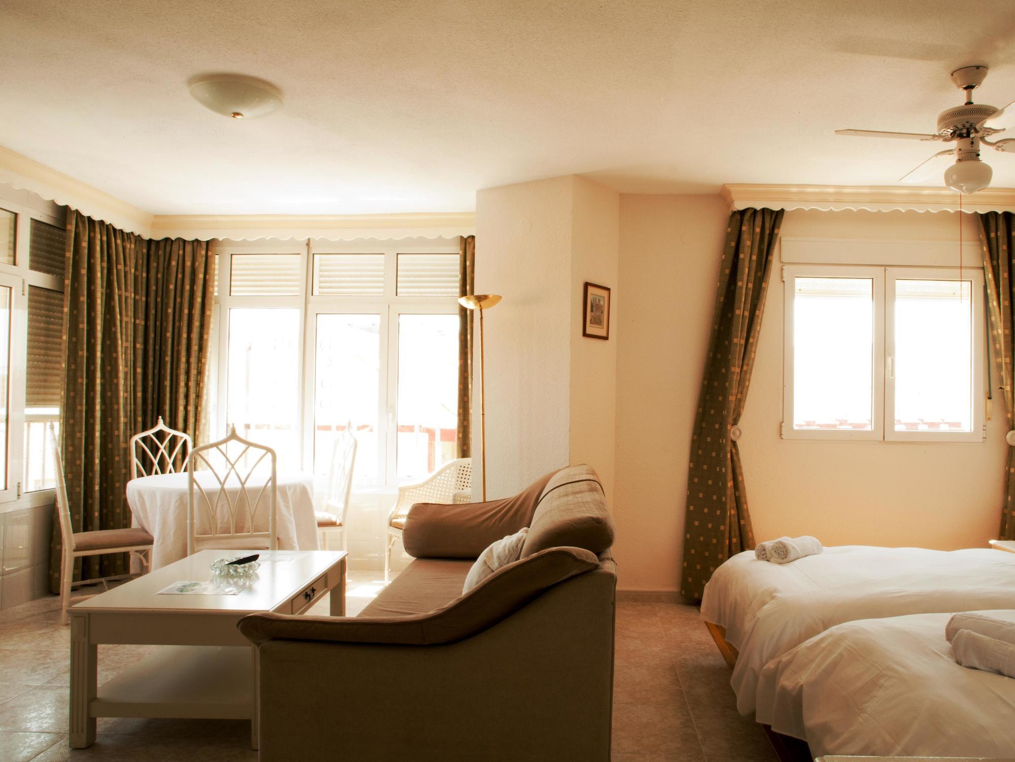 Palm Beach Club Apartamentos Carihuela 토레몰리노스 외부 사진